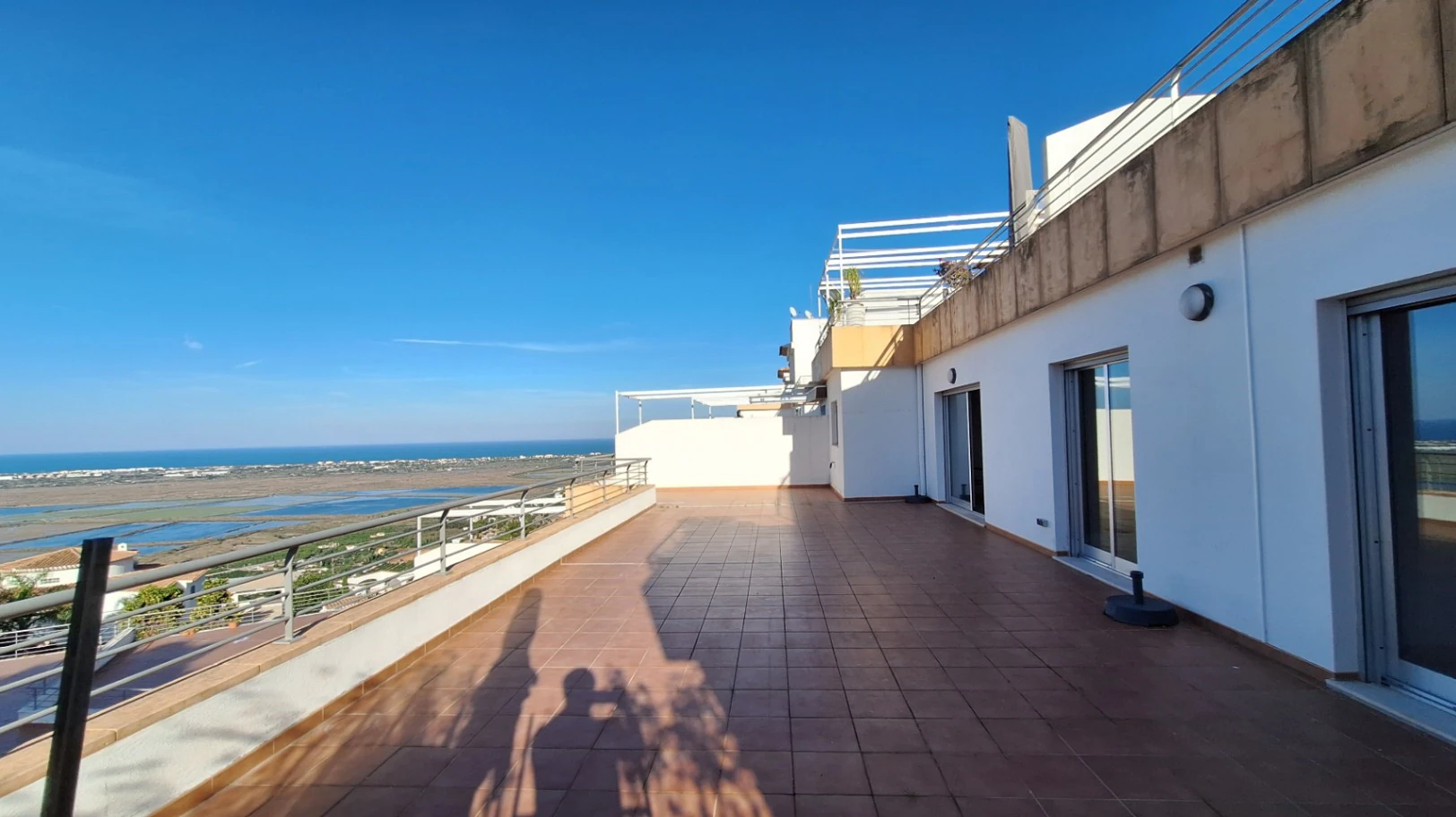 Apartamento a estrenar en venta de 3 habitaciones en Monte Pego, Alicante.