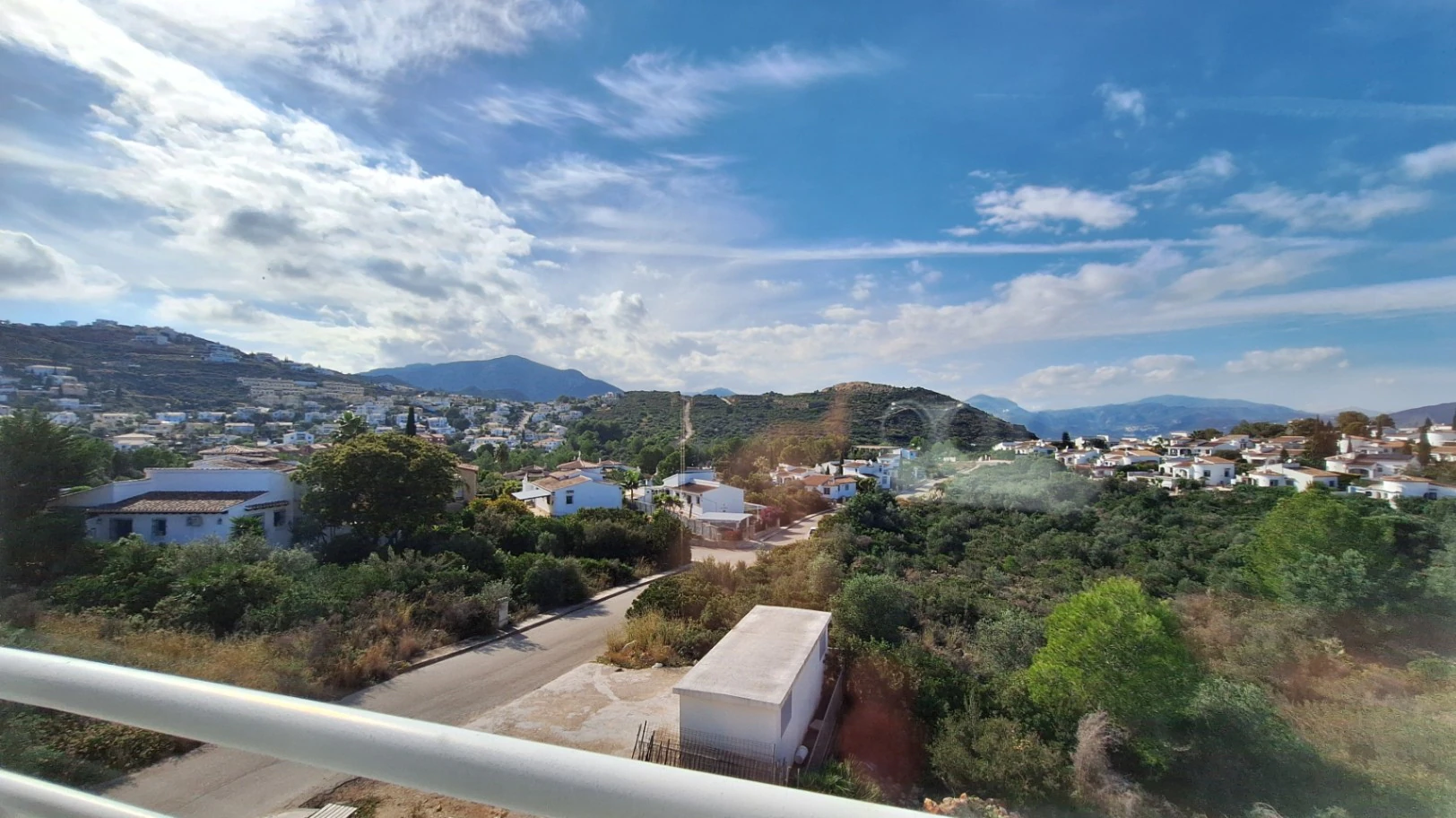 Atico duplex de obra nueva con vistas al mar y la montaña
