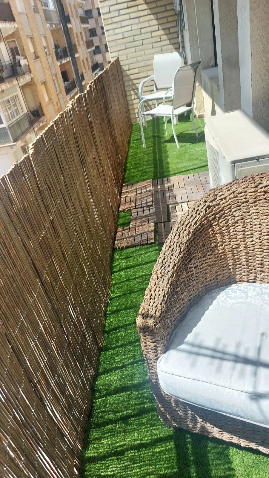 APARTAMENTO REFORMADO EN DENIA CON VISTAS AL MONTGO