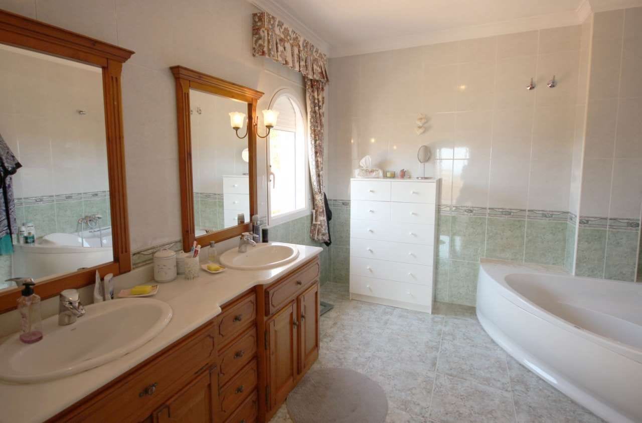 Villa te verkoop in Alfaz Del Pi