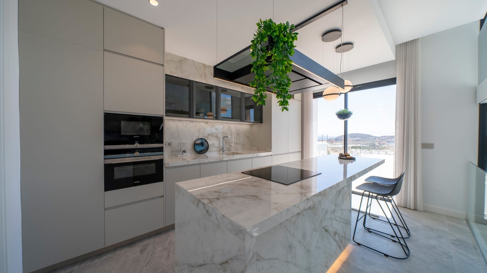 Finestrat - Sierra Cortina: Luxe villa met infinity zwembad en panoramisch zeezicht