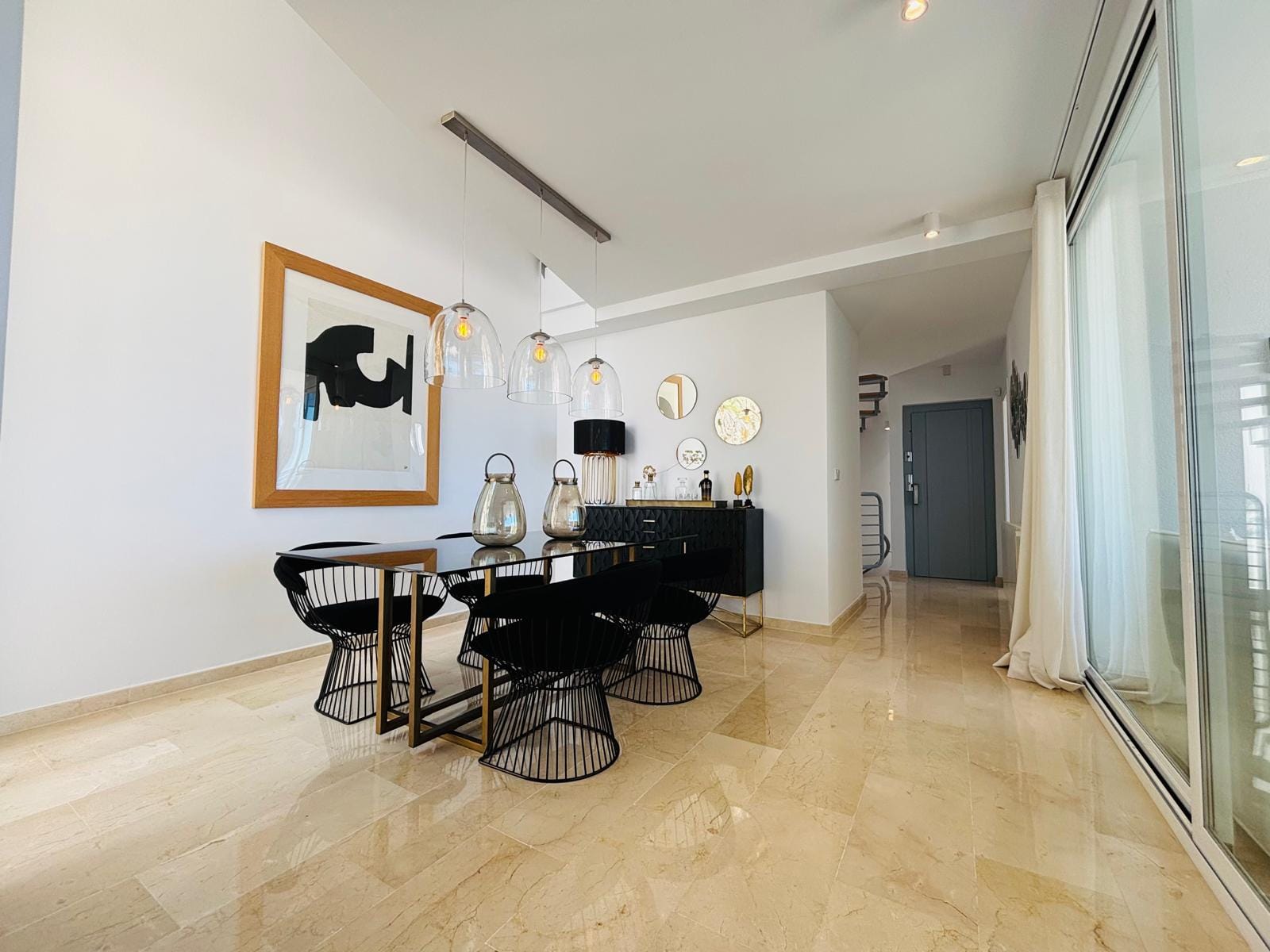 Luxe villa in Altea la Vella met onverbeterlijk uitzicht op de zee en de bergen.