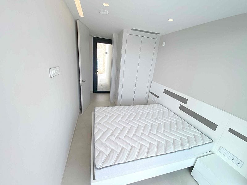 Benidorm: Luxe nieuwbouw duplex-appartement aan de 1ste lijn