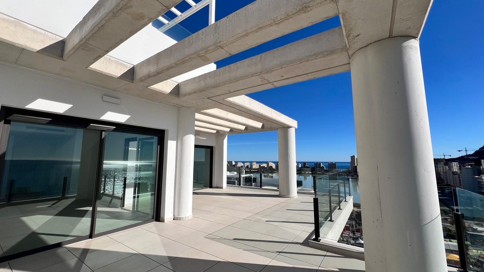 Calpe: Penthouse met een adembenemend panoramisch zicht over Calpe