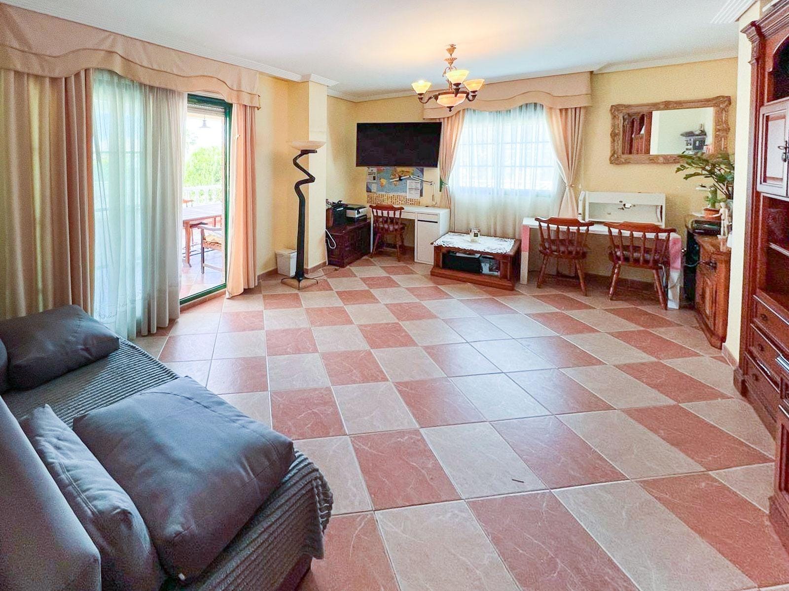 Villa te verkoop in Benidorm