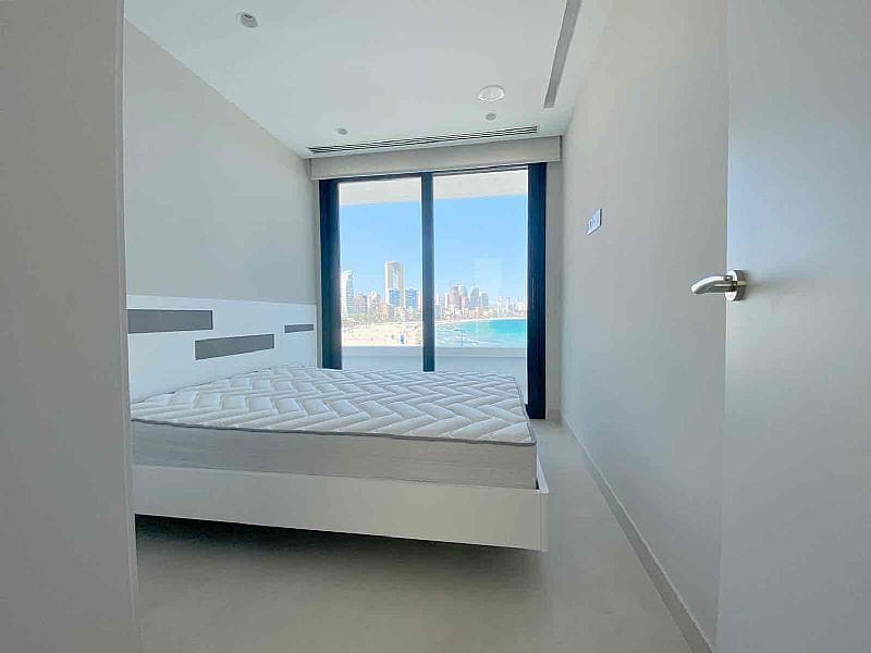 Benidorm: Luxe nieuwbouw duplex-appartement aan de 1ste lijn