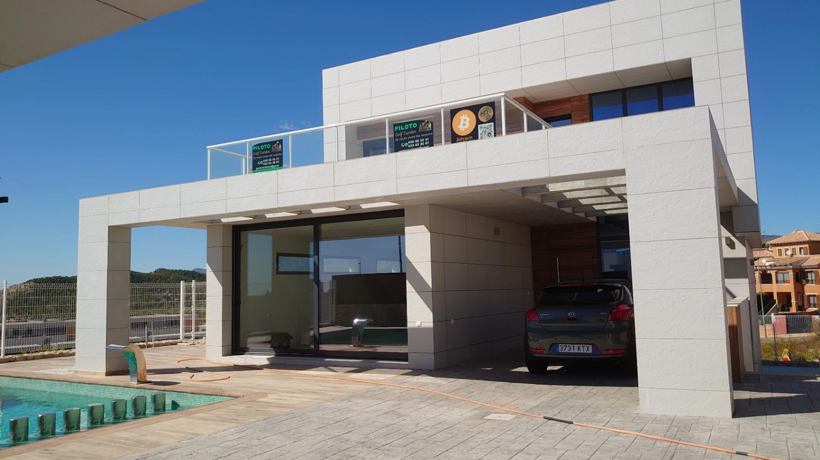 Finestrat: Prachtige nieuwbouw villa met een open zicht
