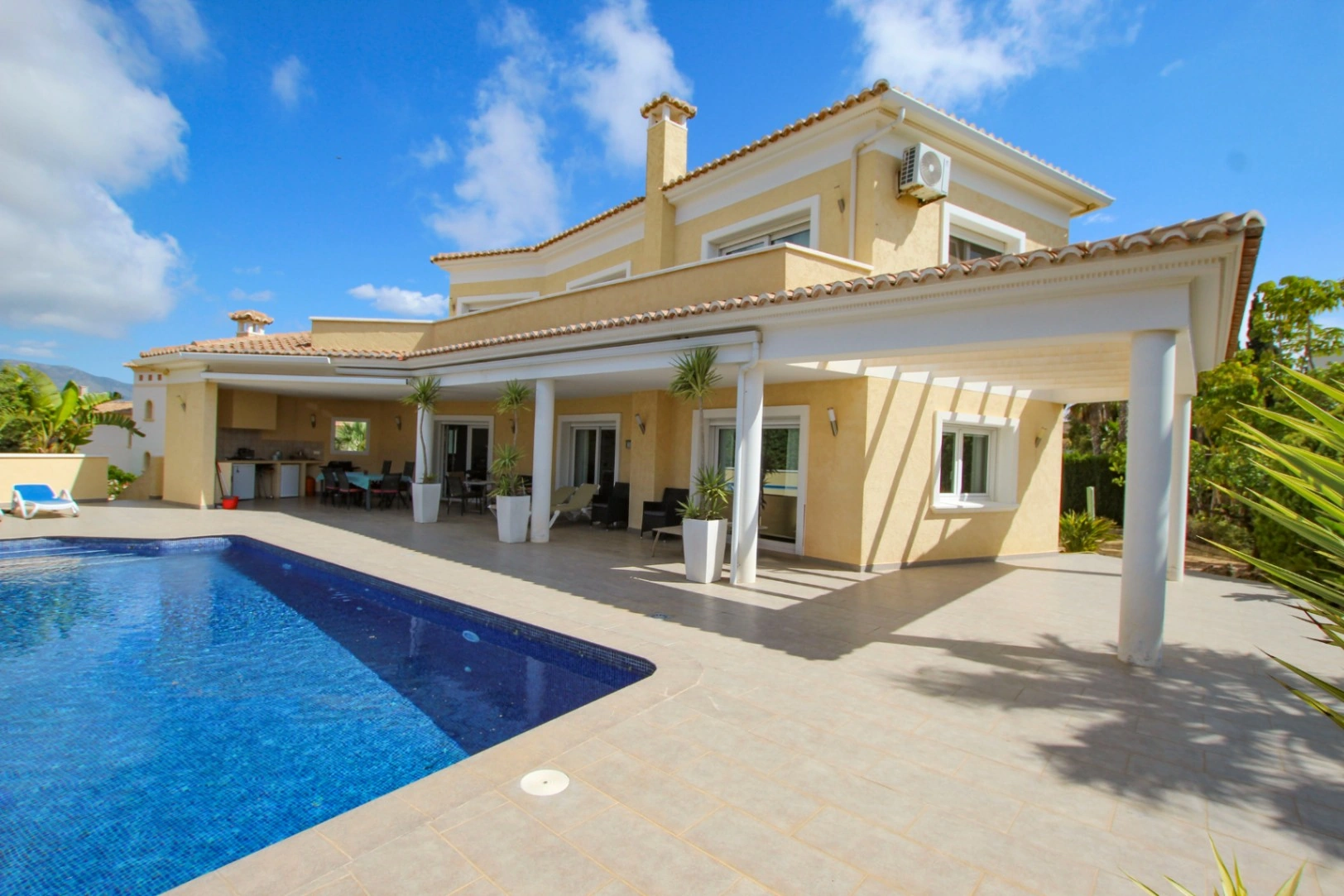 Calpe: Elegante villa met 3 slaapkamers