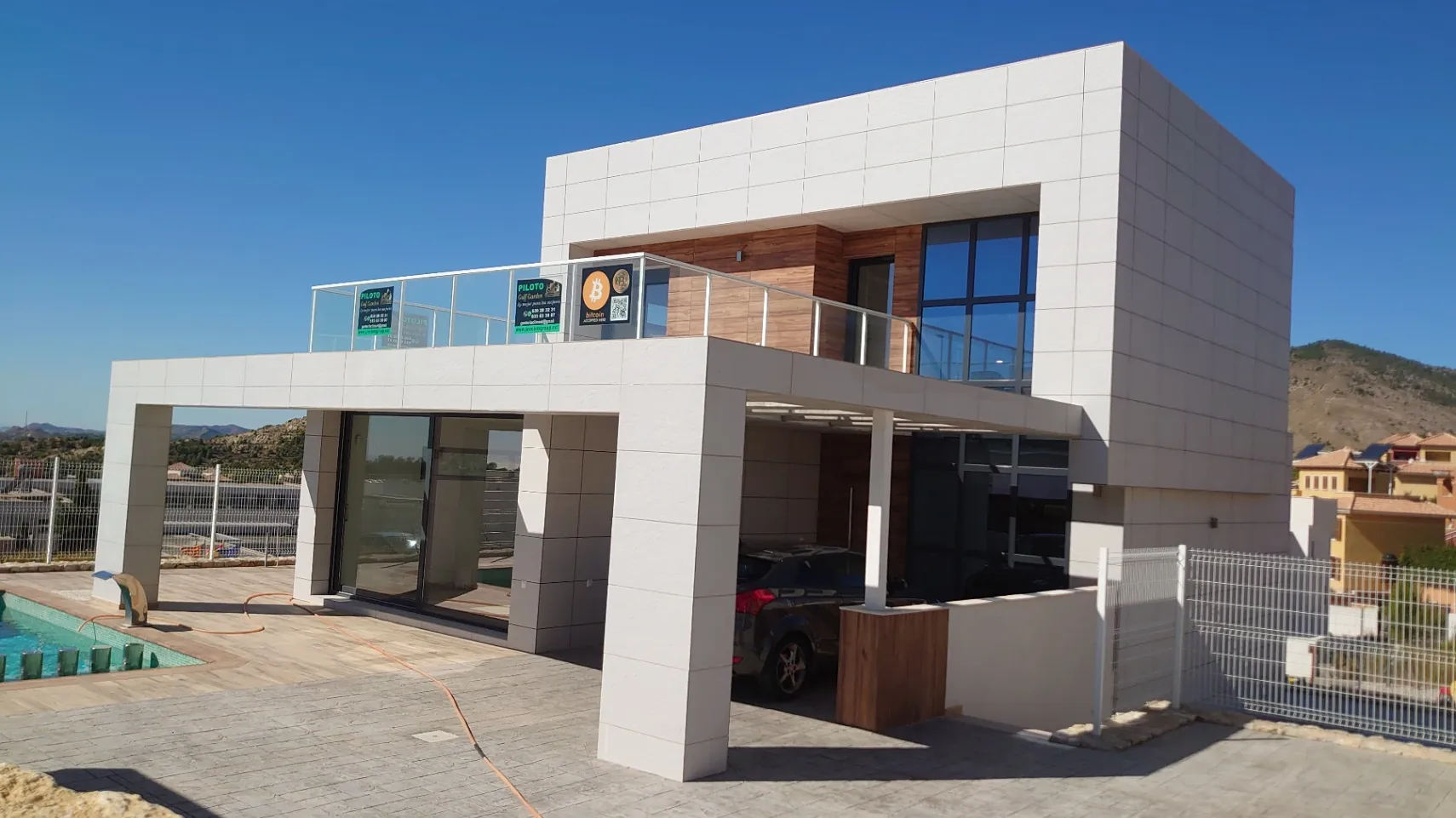 Finestrat: Prachtige nieuwbouw villa met een open zicht