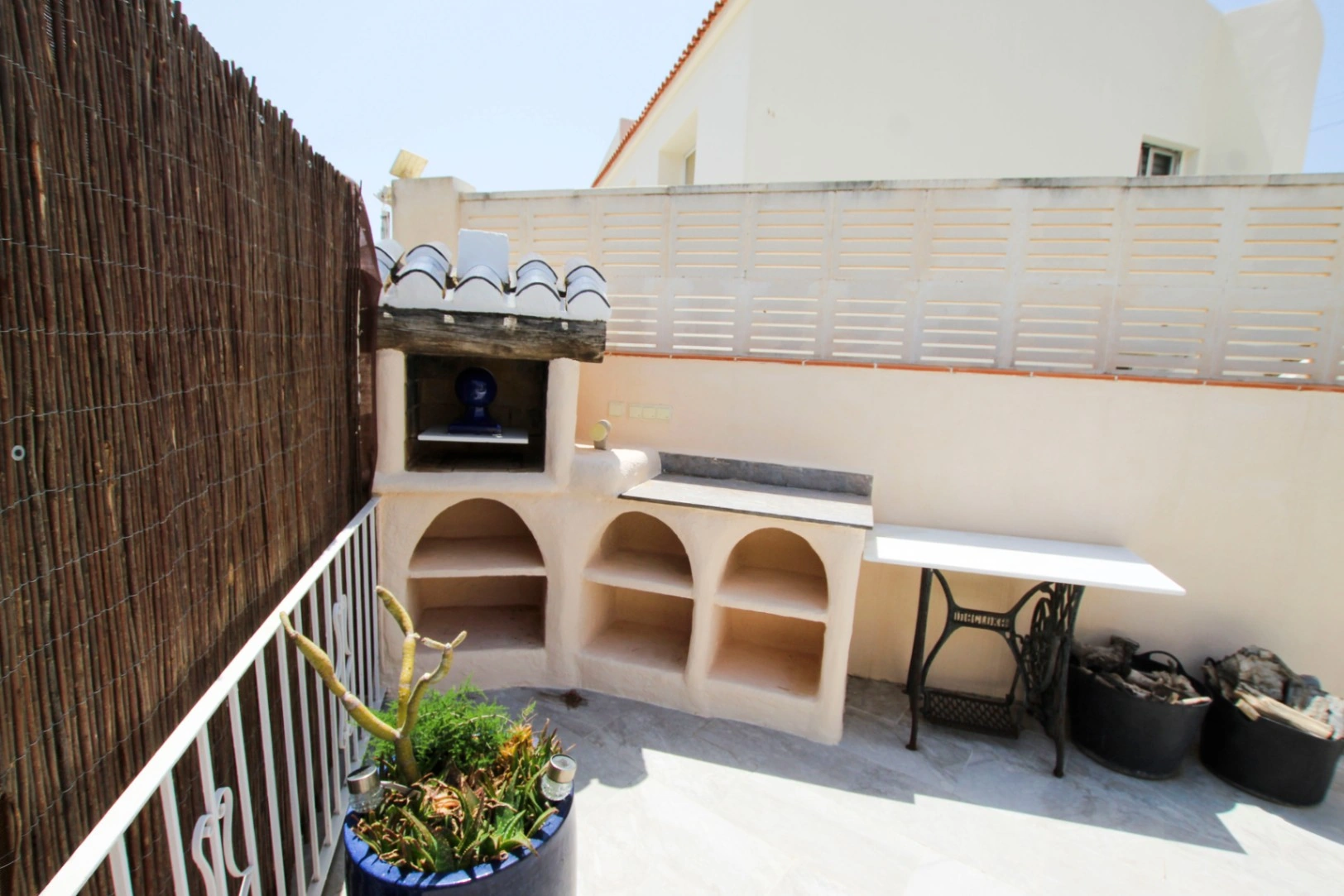 Calpe: Gezellige villa met veel privacy en een apart gastenverblijf