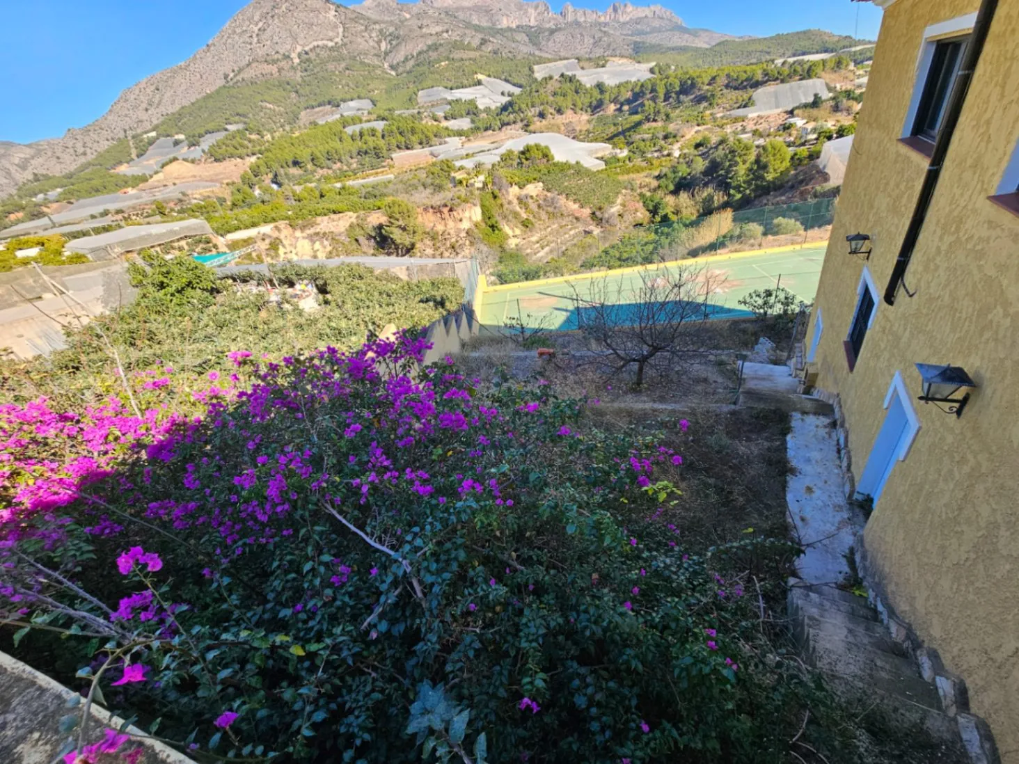 Chalet in Callosa in een oase van rust