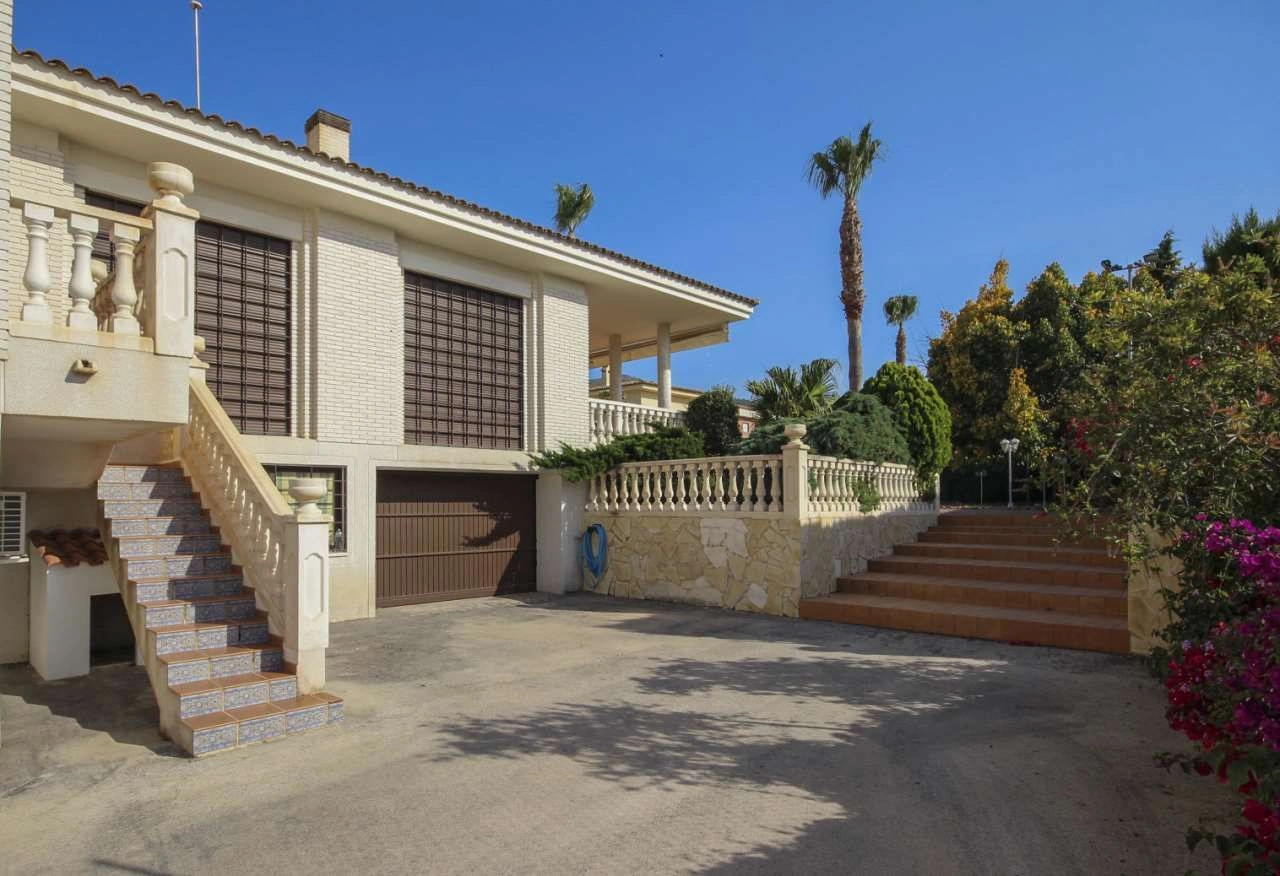 Villa te verkoop in Benidorm