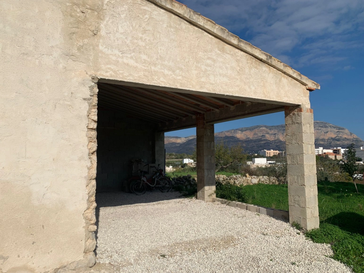 Finca te koop in Gata de Gorgos, Costa Blanca