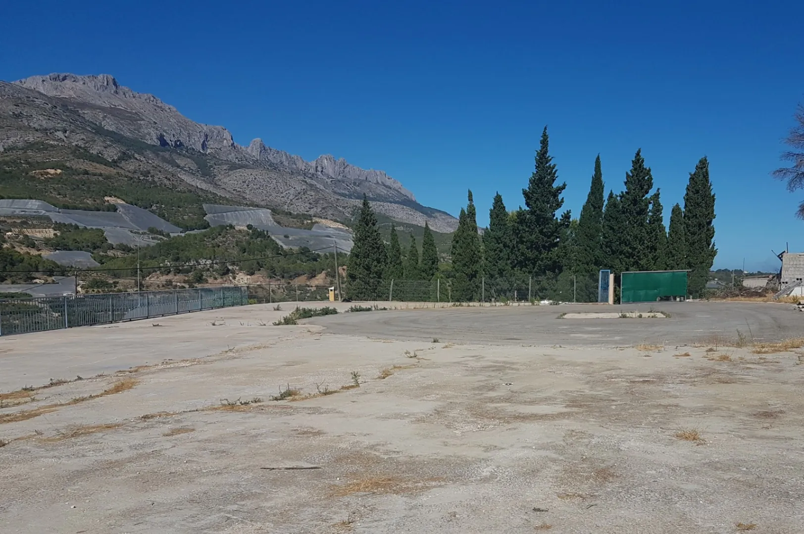 Chalet in Callosa in een oase van rust