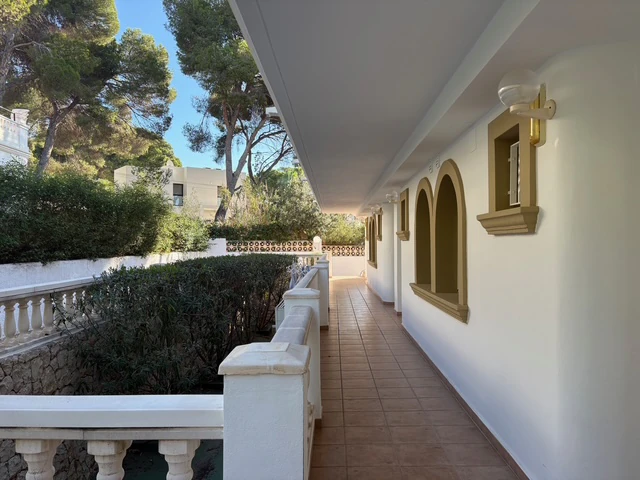 Eerste lijn appartement met zeezicht te koop in Platgetes, Moraira