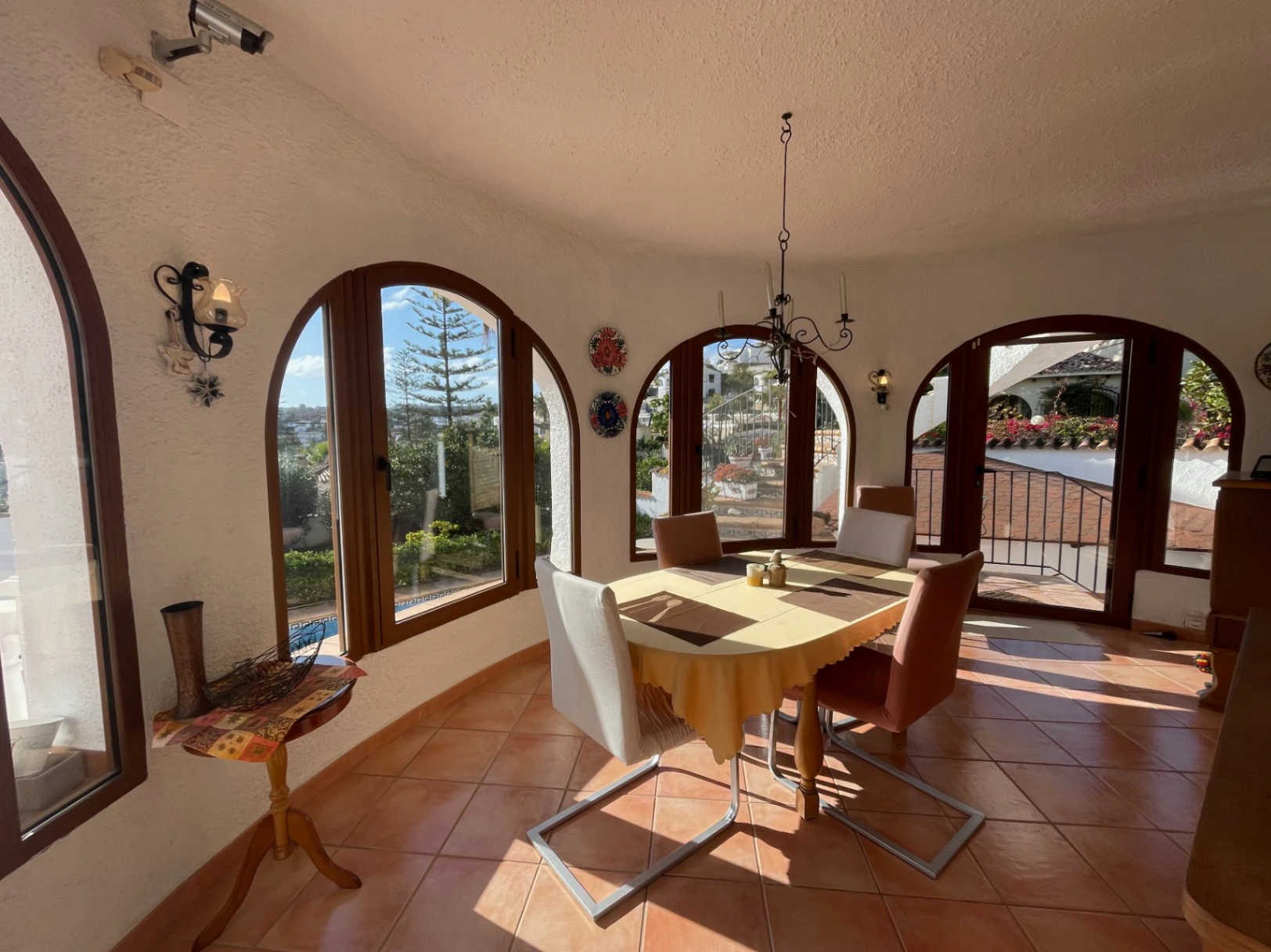 Mooie traditionele Spaanse villa te koop in Montemar, Benissa