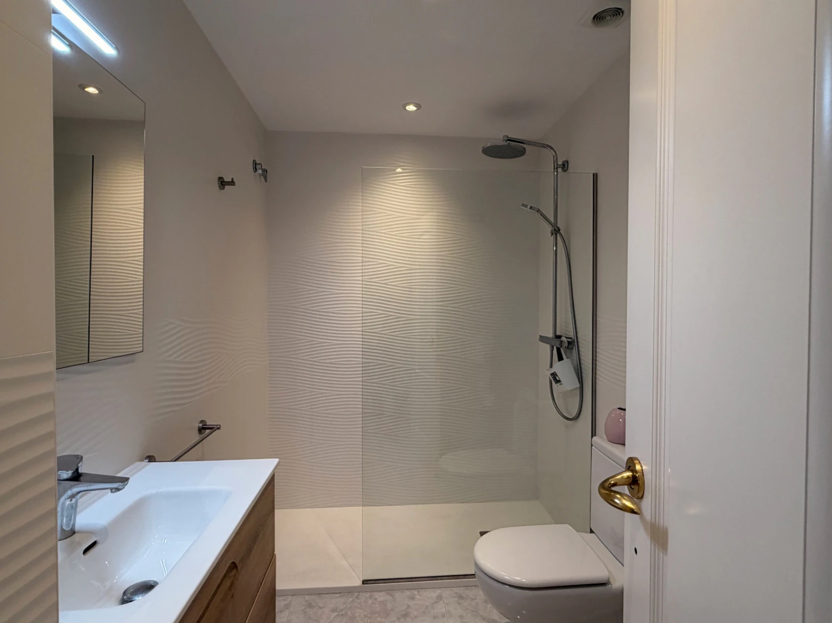 Eerste lijn appartement met zeezicht te koop in Platgetes, Moraira
