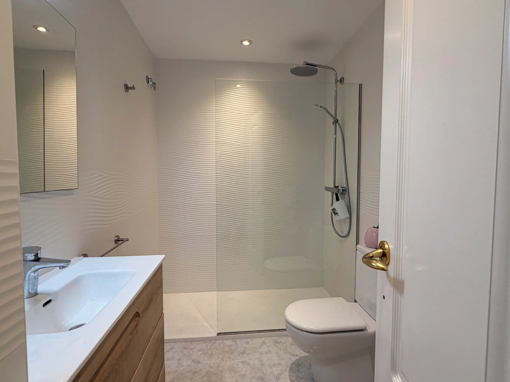 Eerste lijn appartement met zeezicht te koop in Platgetes, Moraira