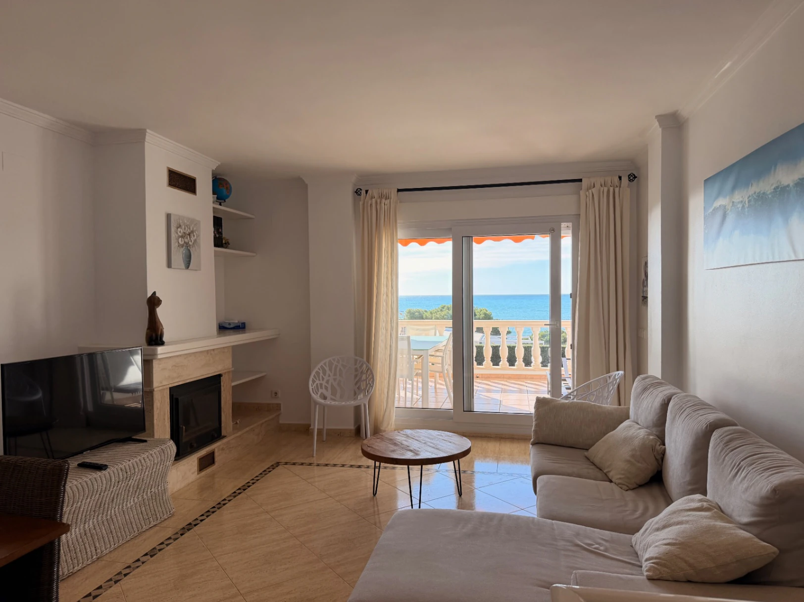 Eerste lijn appartement met zeezicht te koop in Platgetes, Moraira