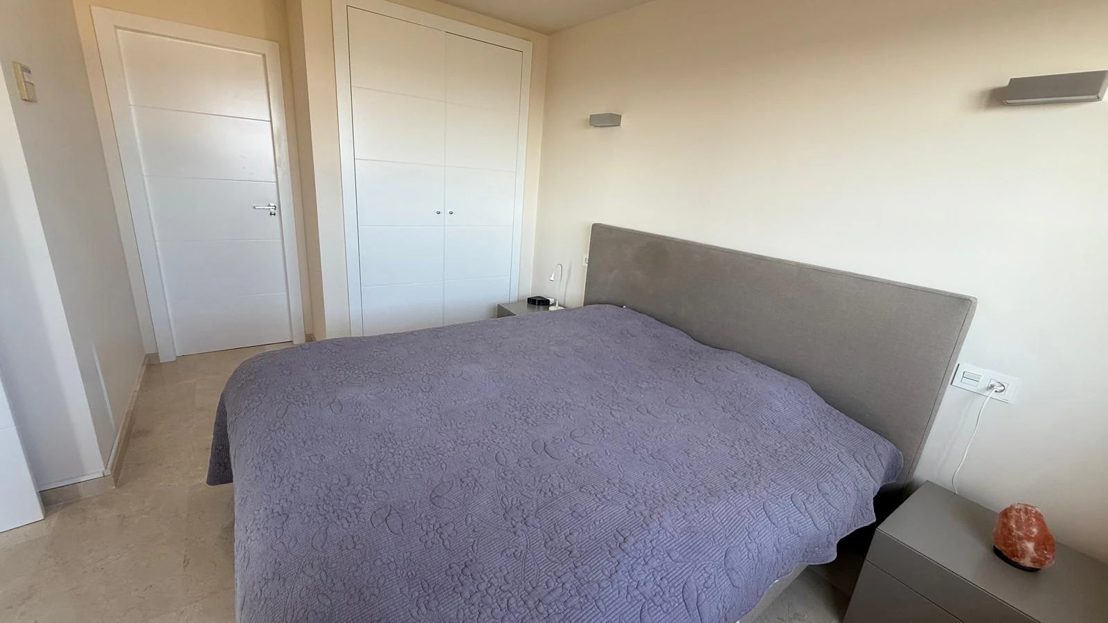 Finestrat: Prachtige duplexwoning met een panoramisch zicht