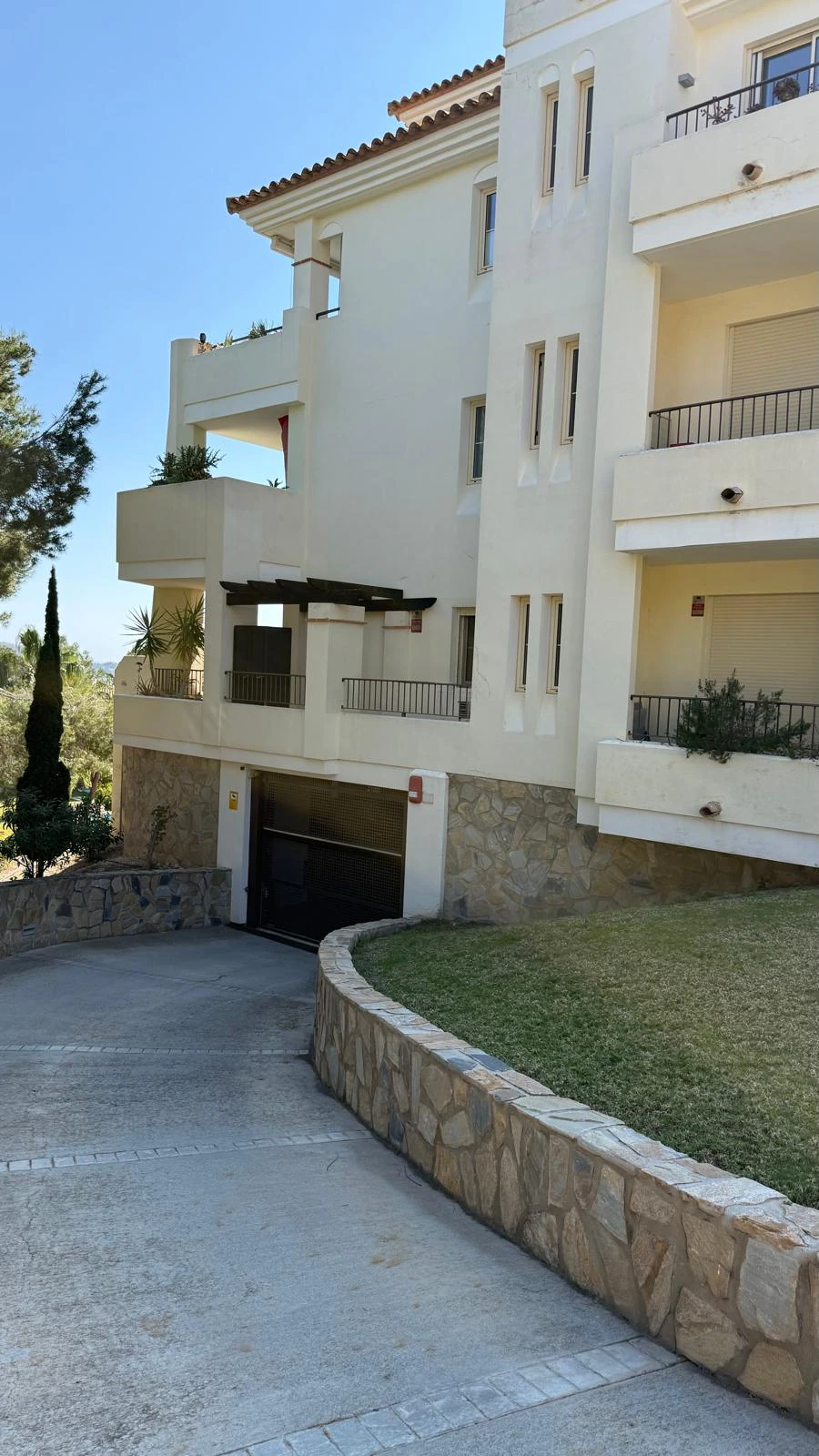 Finestrat: Prachtige duplexwoning met een panoramisch zicht