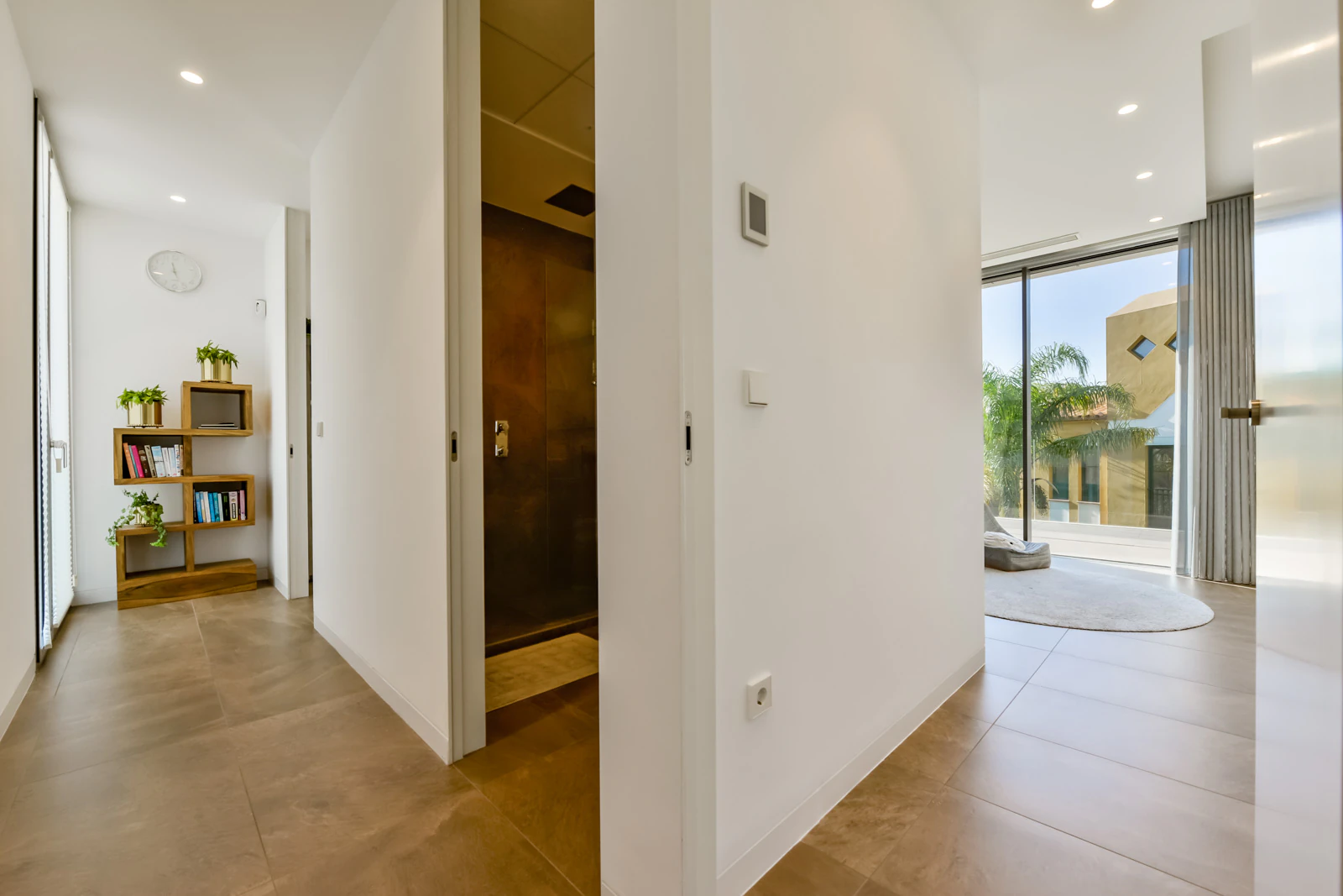 Moderne luxe villa in Sierra Cortina met een groot perceel