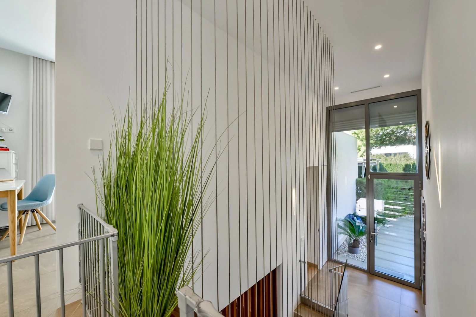Moderne luxe villa in Sierra Cortina met een groot perceel