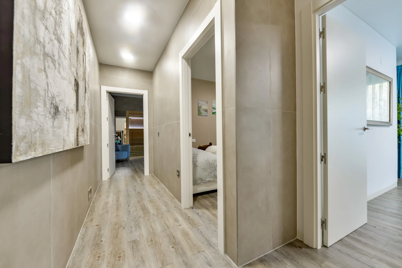 Moderne luxe villa in Sierra Cortina met een groot perceel