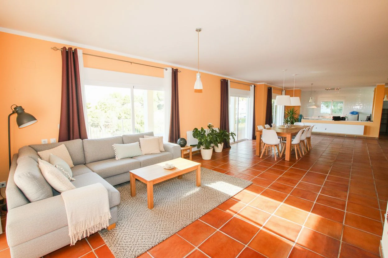 Altea: Ruime gelijkvloerse villa met panoramisch zeezicht