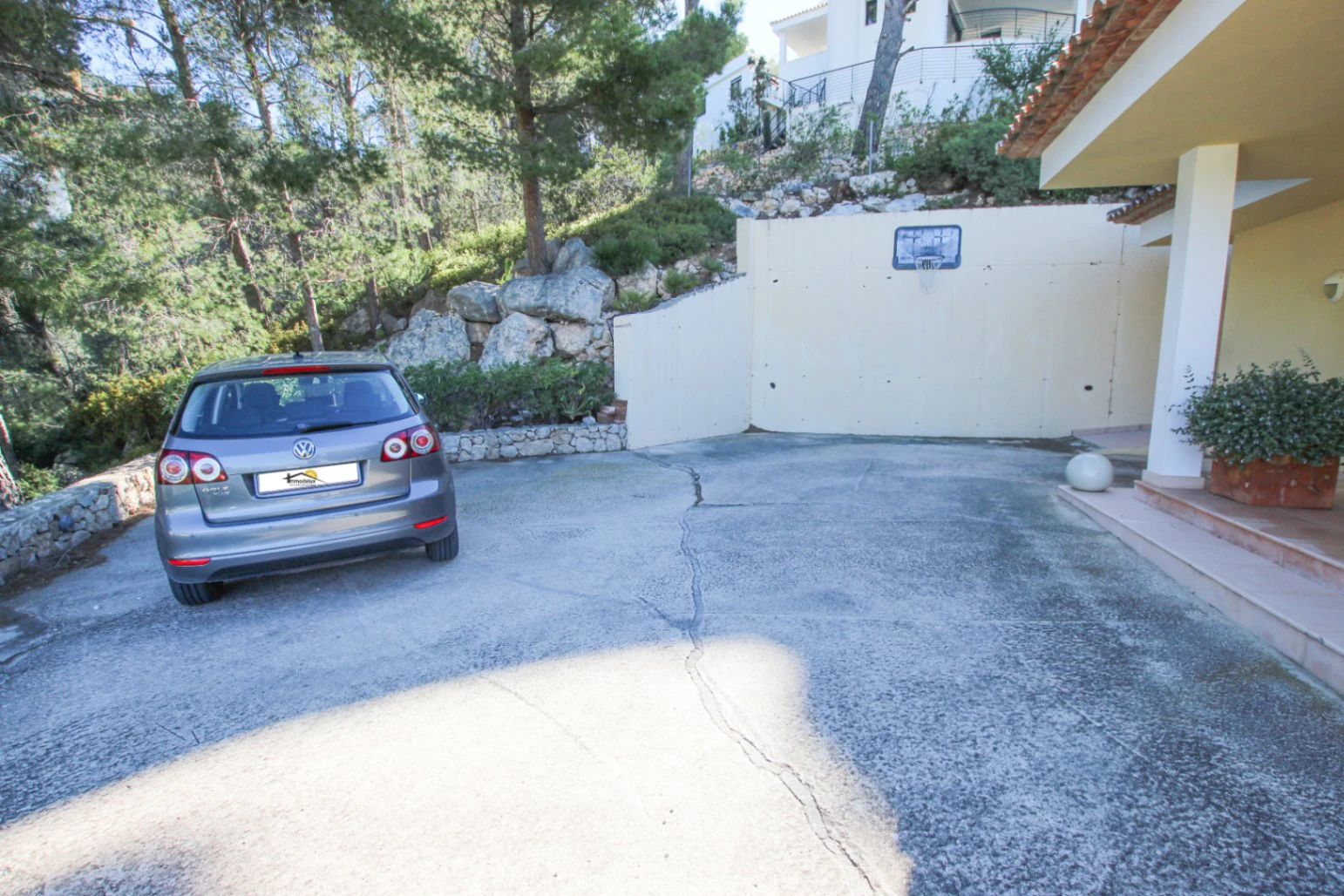 Altea: Ruime gelijkvloerse villa met panoramisch zeezicht
