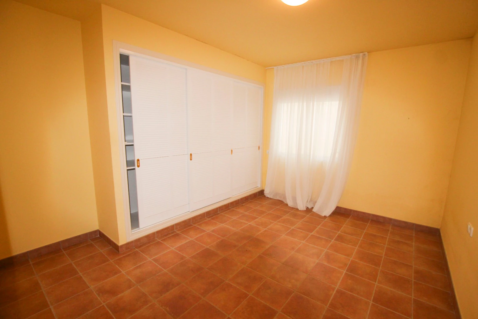 Altea: Ruime gelijkvloerse villa met panoramisch zeezicht