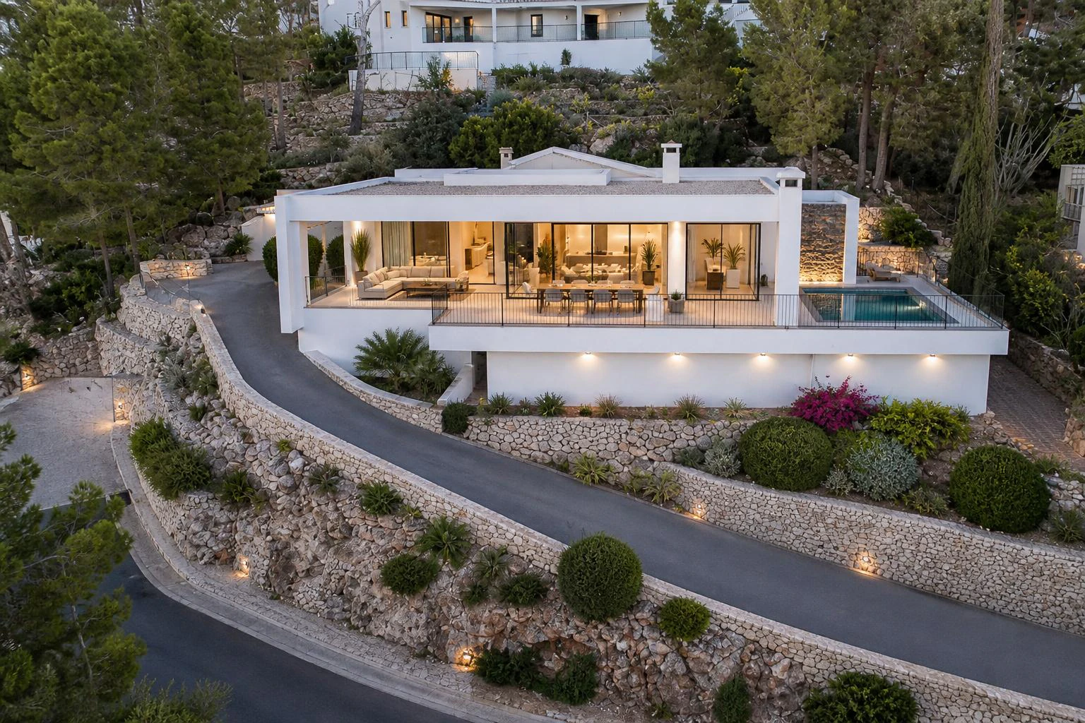 Altea: Ruime gelijkvloerse villa met panoramisch zeezicht