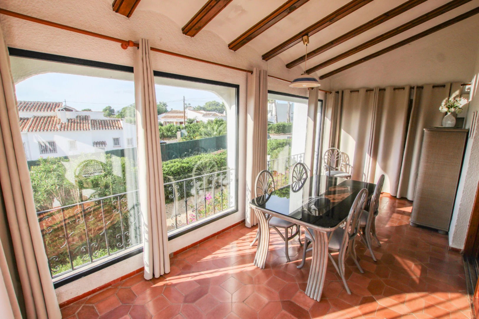 Javea: Charmante hoekwoning met 4 slaapkamers