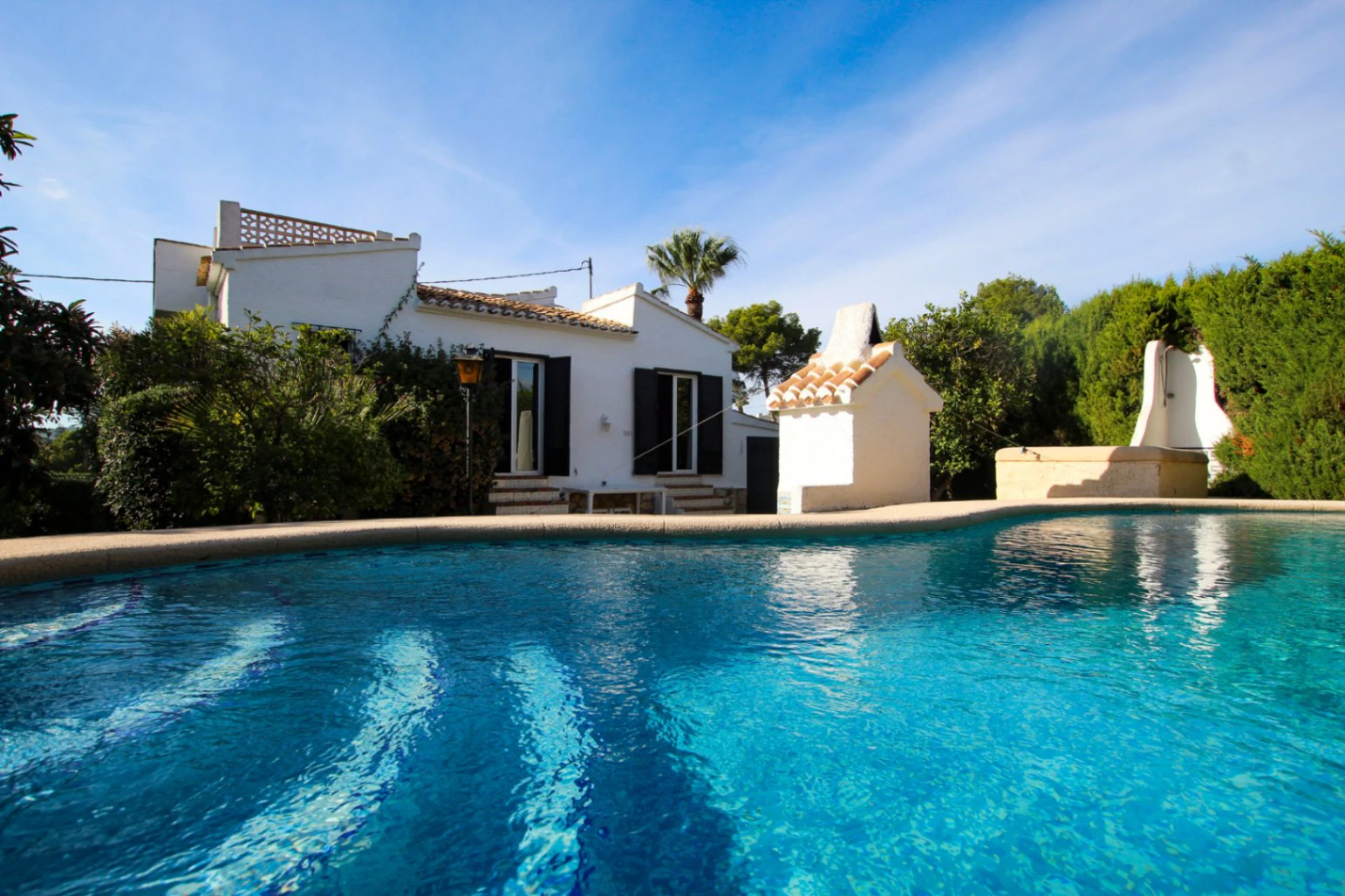 Javea: Charmante hoekwoning met 4 slaapkamers