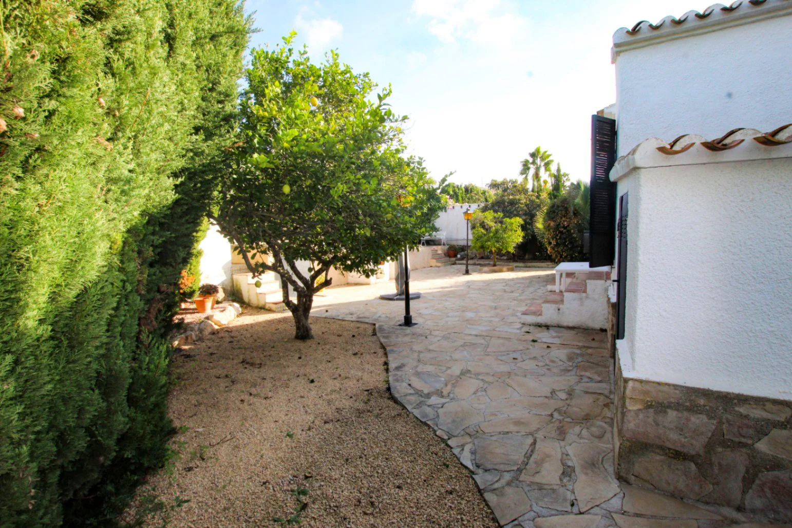 Javea: Charmante hoekwoning met 4 slaapkamers