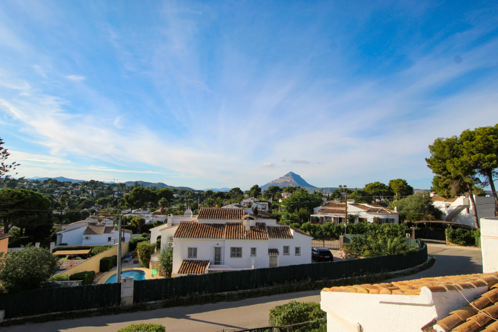 Javea: Charmante hoekwoning met 4 slaapkamers