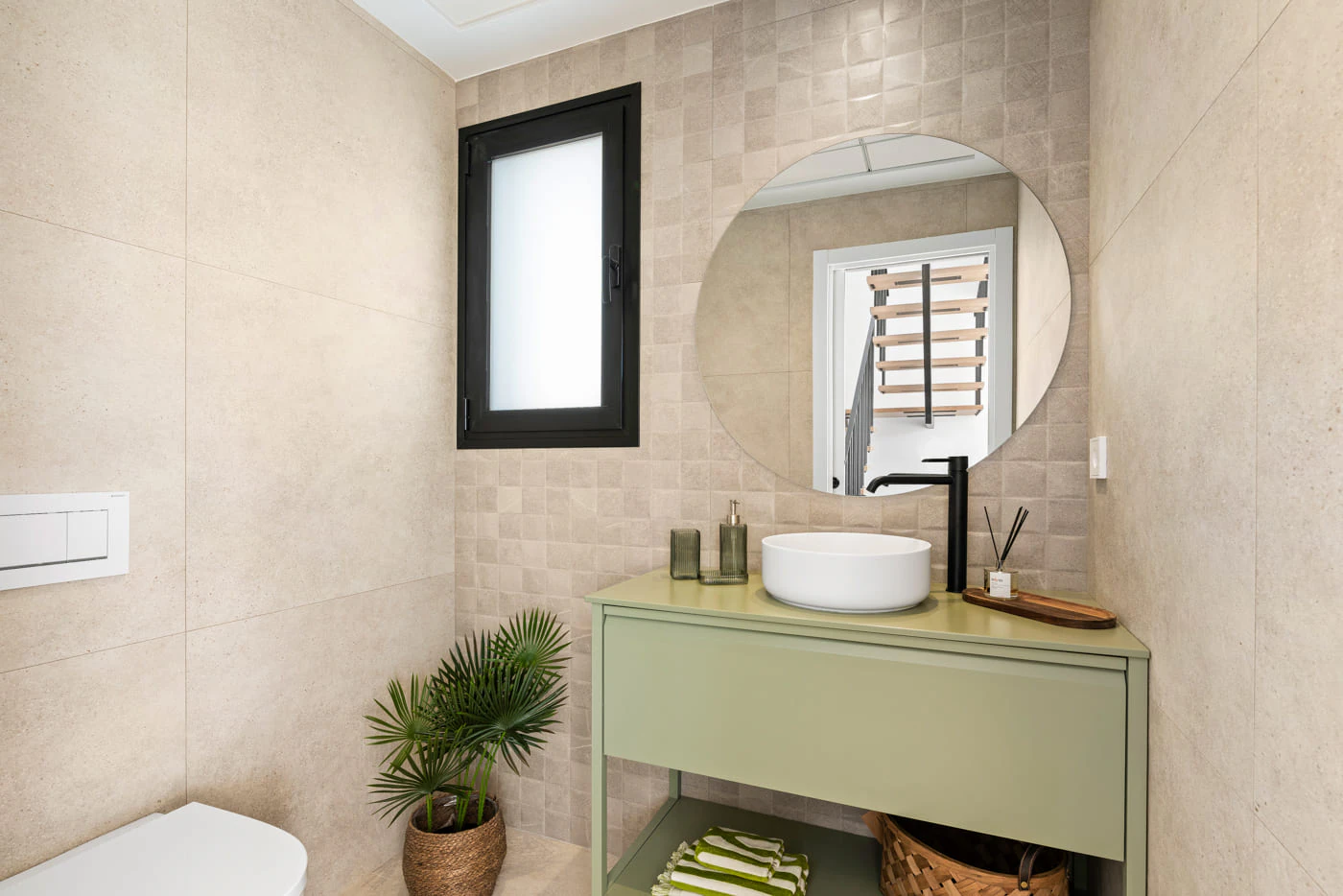Polop: Moderne exclusieve villa met 4 slaapkamers
