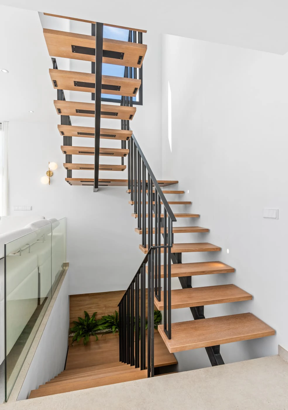 Polop: Moderne exclusieve villa met 4 slaapkamers