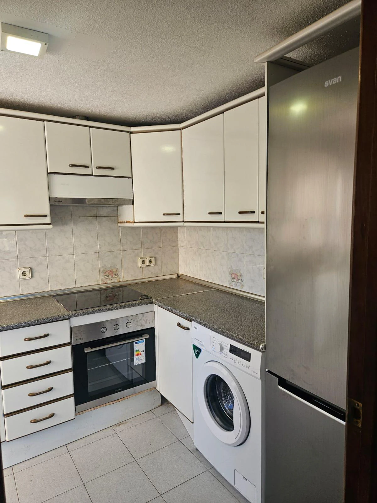 Ruim appartement aan de Derramadorstraat.