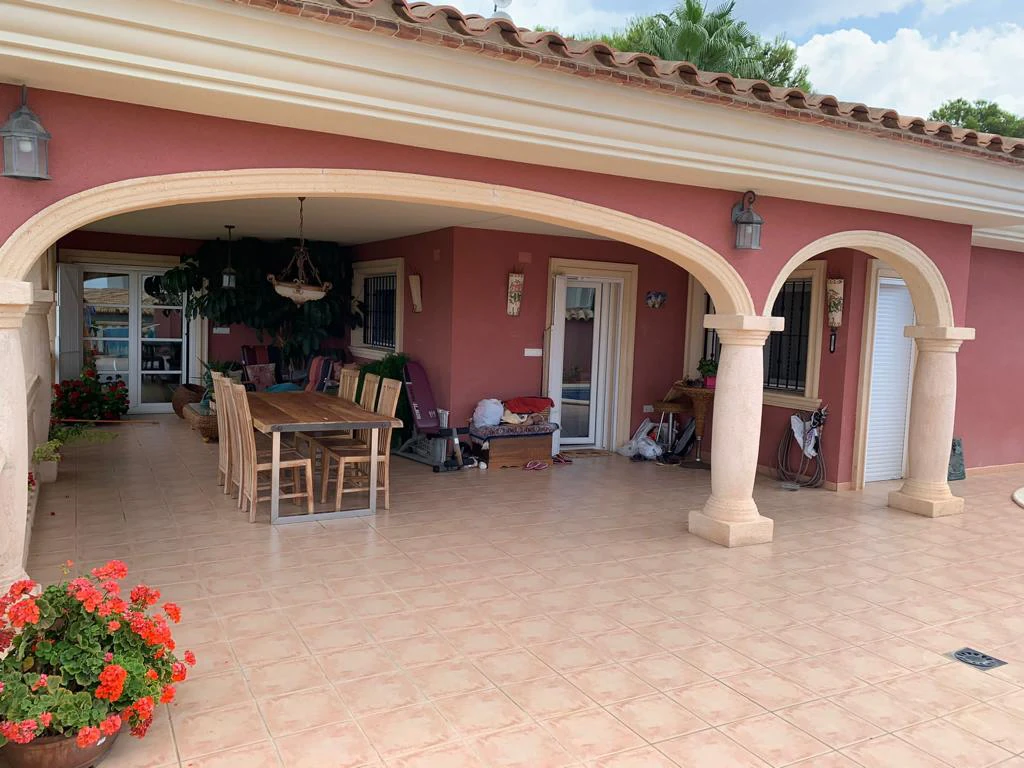 Villa méditerranéenne élégante avec vues panoramiques à Galera Palmeras, Altea