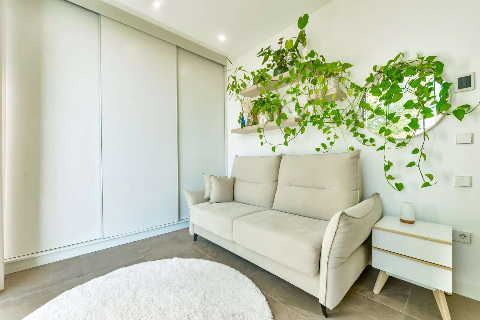 Moderne luxe villa in Sierra Cortina met een groot perceel