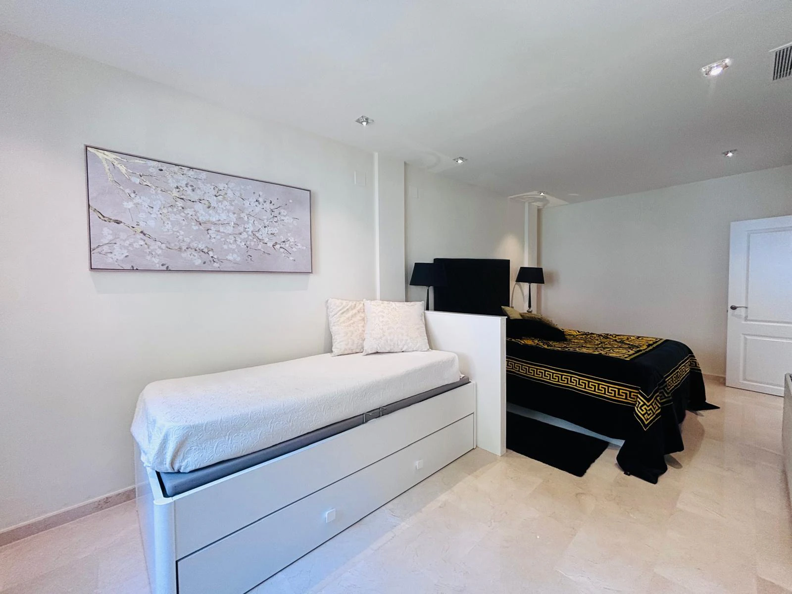 Apartment with panoramic views in Altea Hills