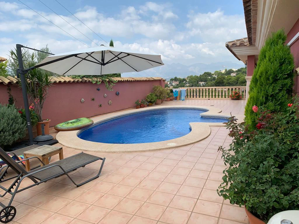 Villa méditerranéenne élégante avec vues panoramiques à Galera Palmeras, Altea