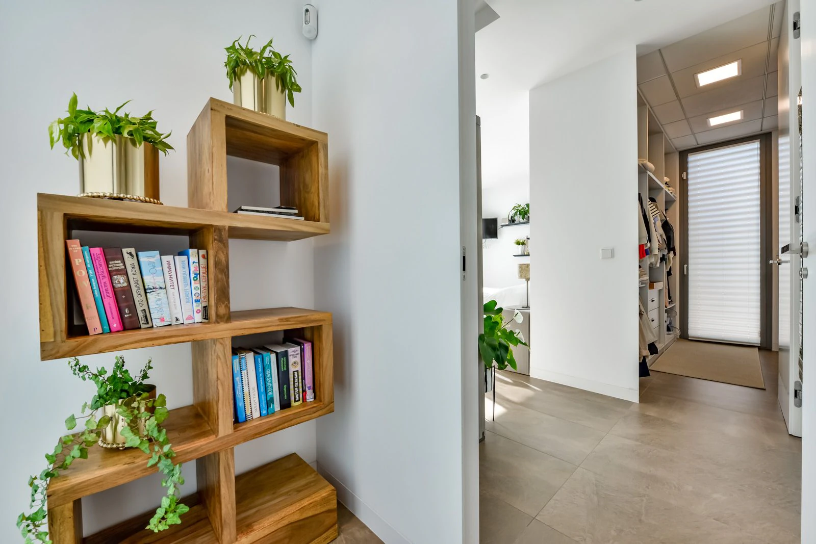 Moderne luxe villa in Sierra Cortina met een groot perceel