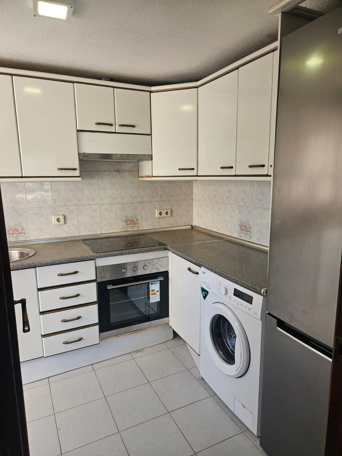 Ruim appartement aan de Derramadorstraat.