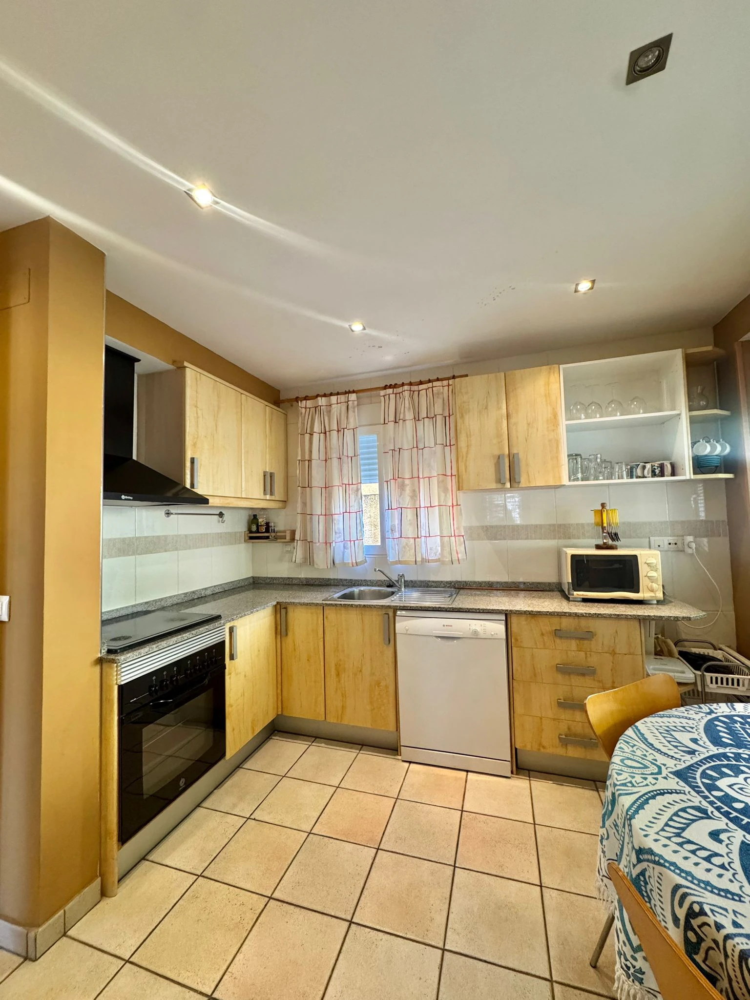 Villa in La Nucía met uitzicht op zee en bergen!