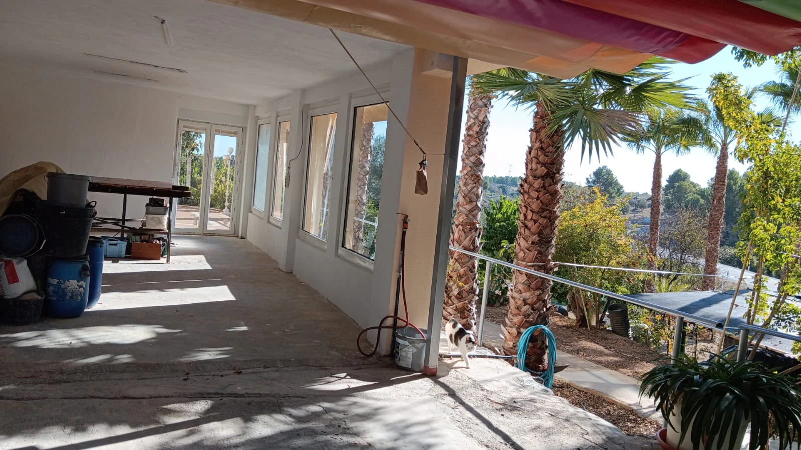 Villa à La Nucia avec un grand terrain.