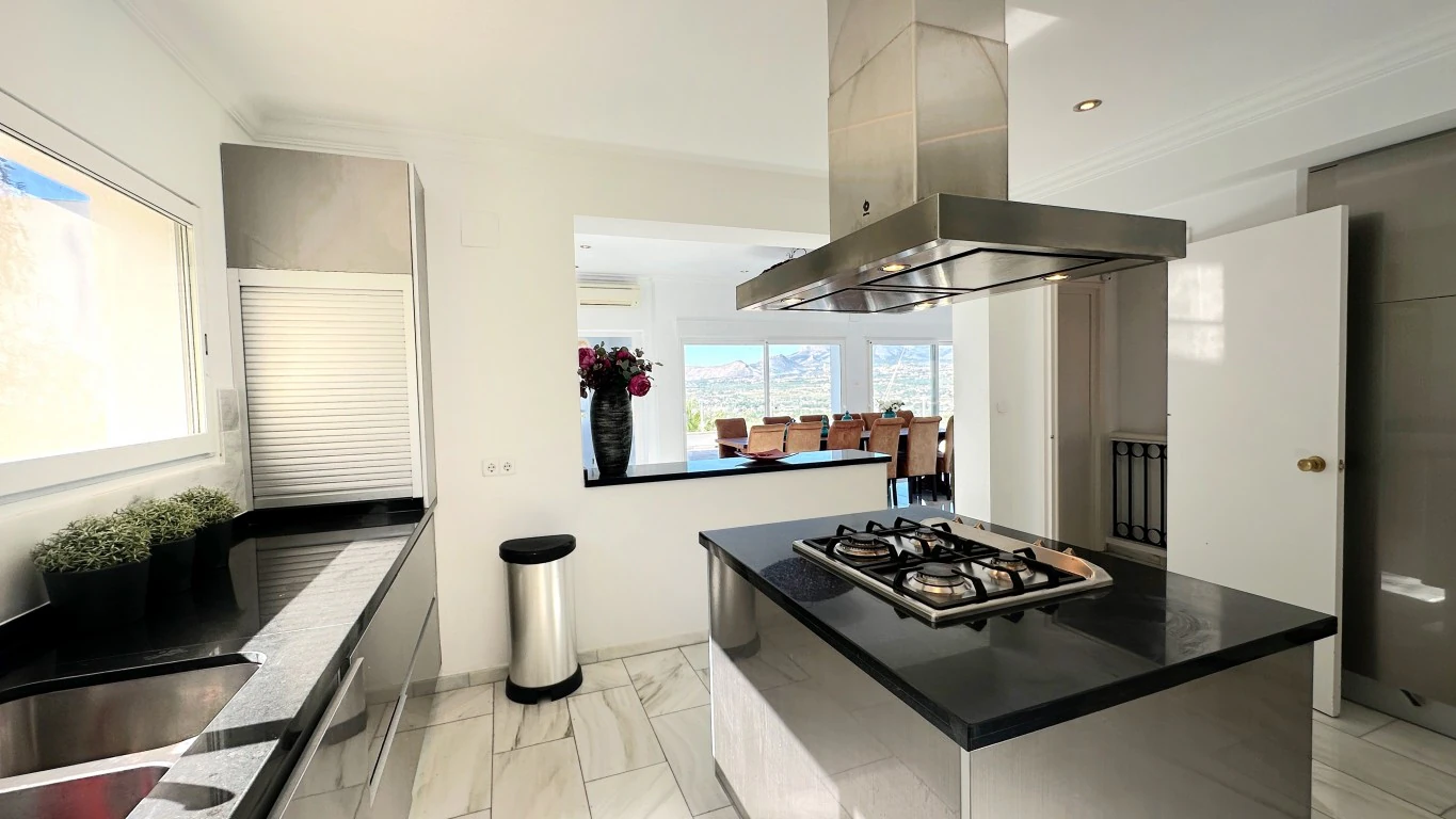 Villa te verkoop in Albir