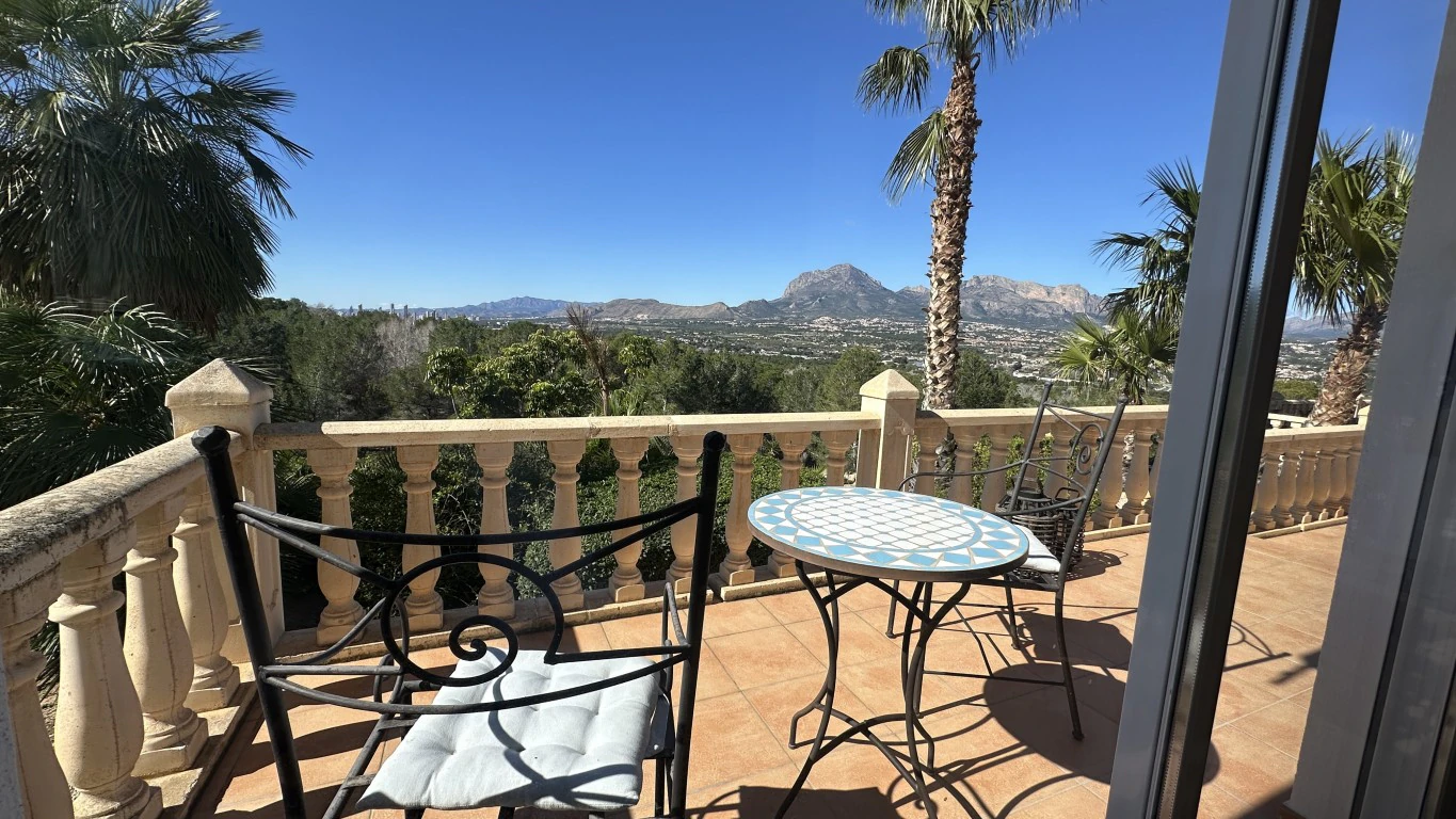 Villa te verkoop in Albir