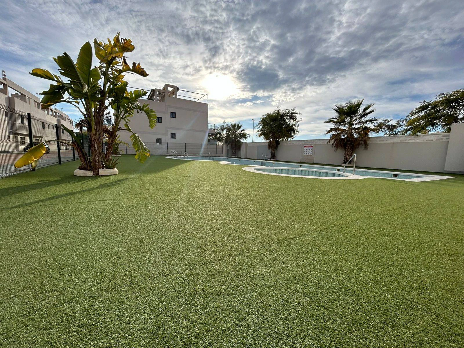 Pilar De La Horadada: Perfect instapklare penthouse op toplocatie nabij de zee